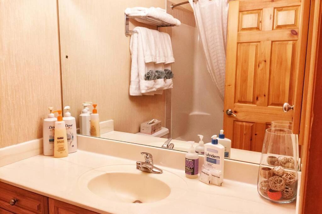 Mountainview -Privatechalet Sleep7- 5Min To Dt Vacation Home Canmore Extérieur photo