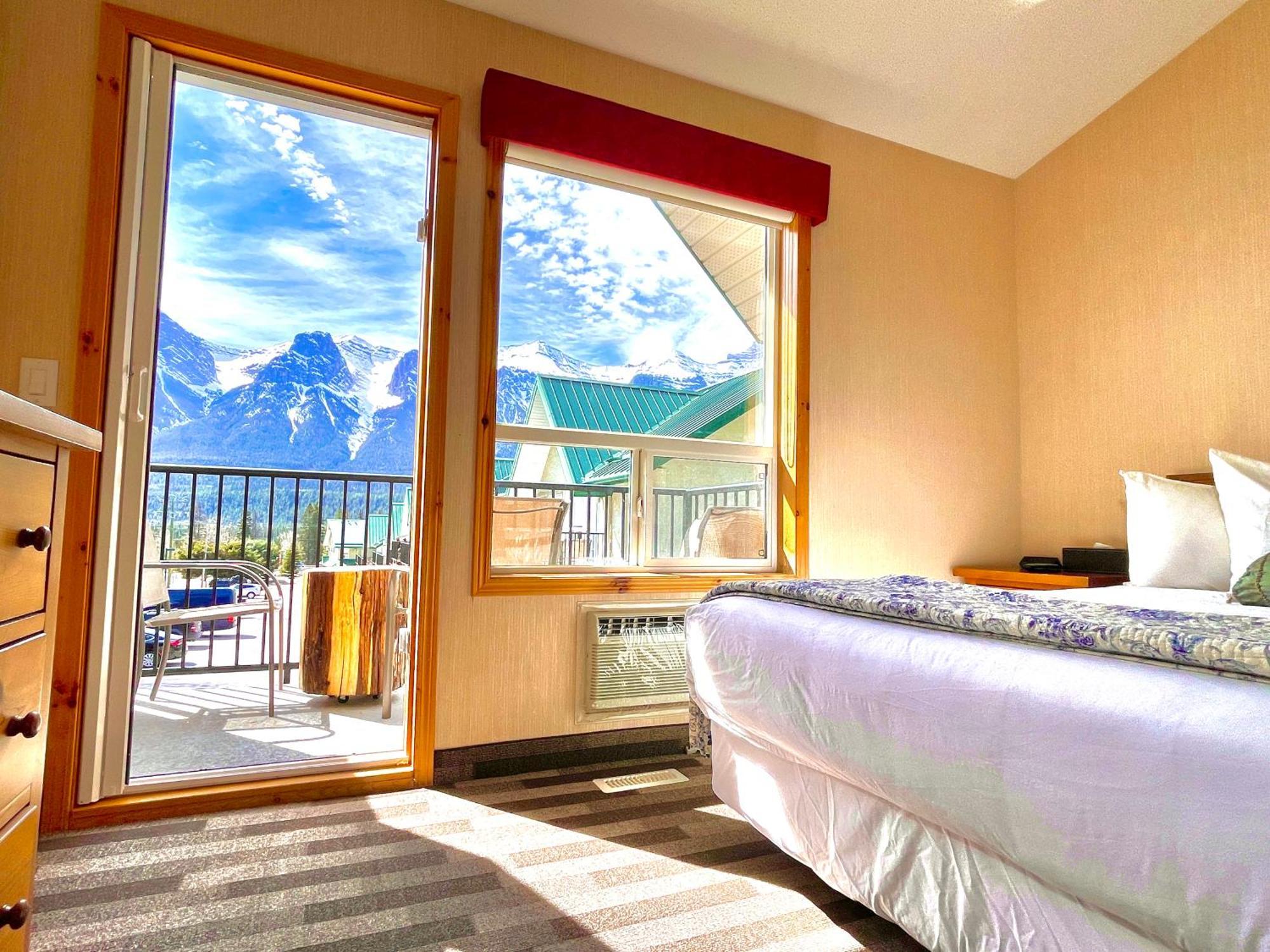 Mountainview -Privatechalet Sleep7- 5Min To Dt Vacation Home Canmore Extérieur photo
