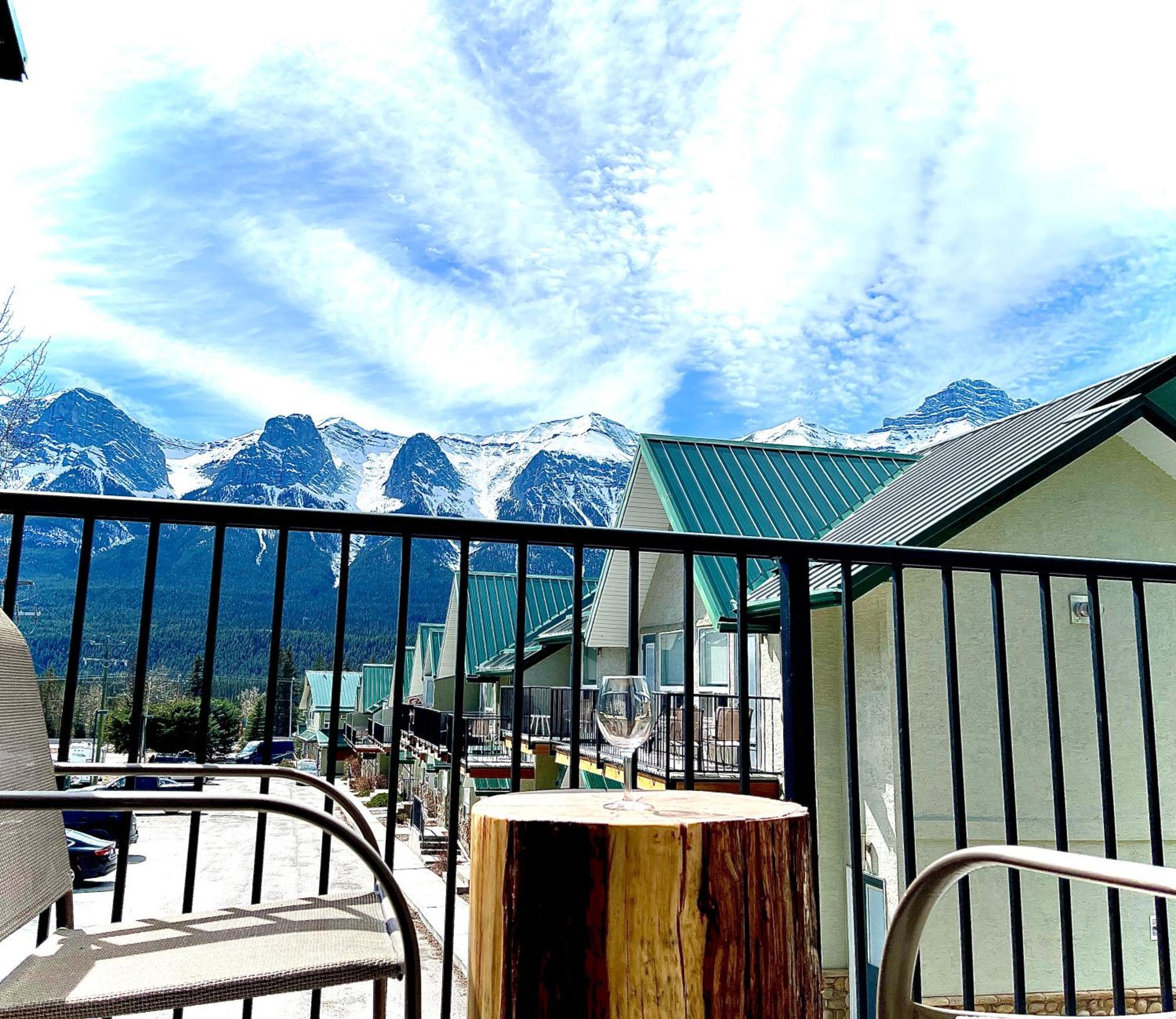 Mountainview -Privatechalet Sleep7- 5Min To Dt Vacation Home Canmore Extérieur photo